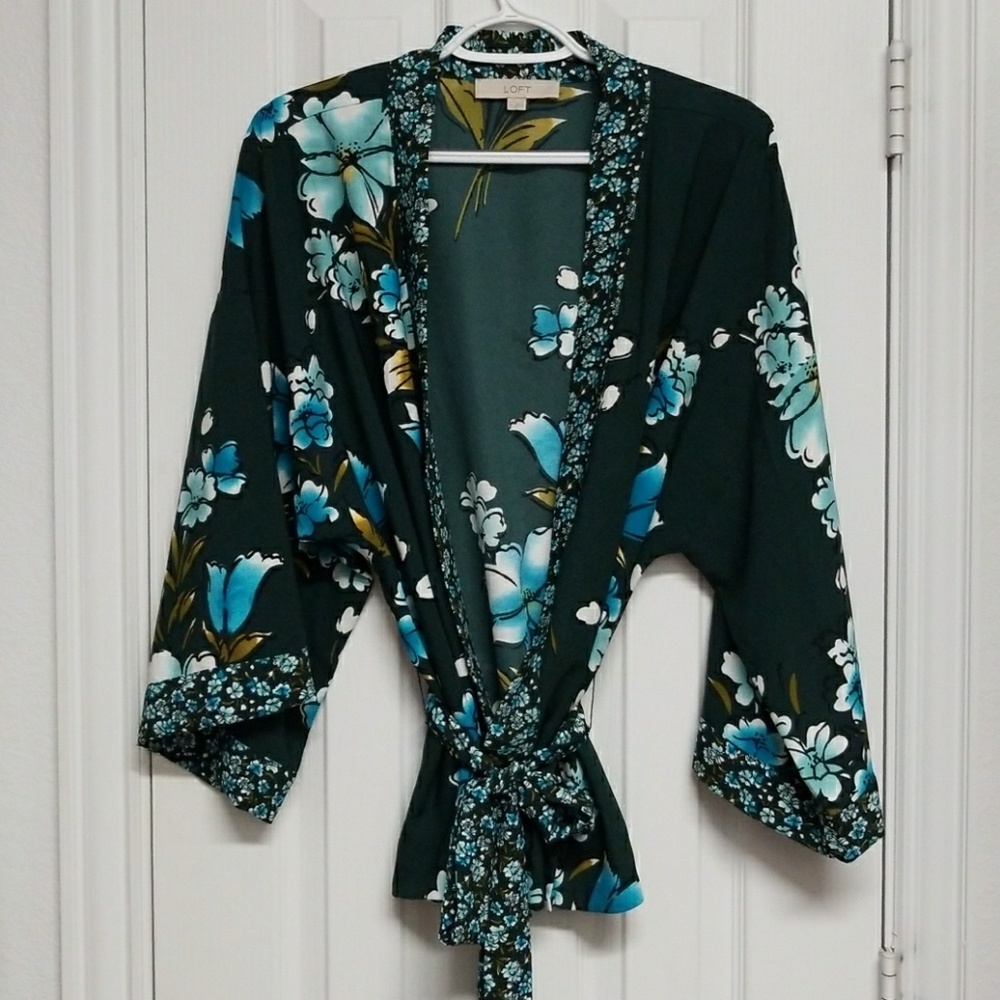 Beautiful LOFT kimono top